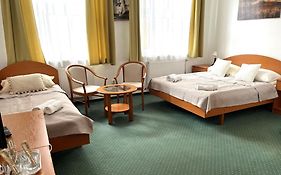 Broadway City Guesthouse